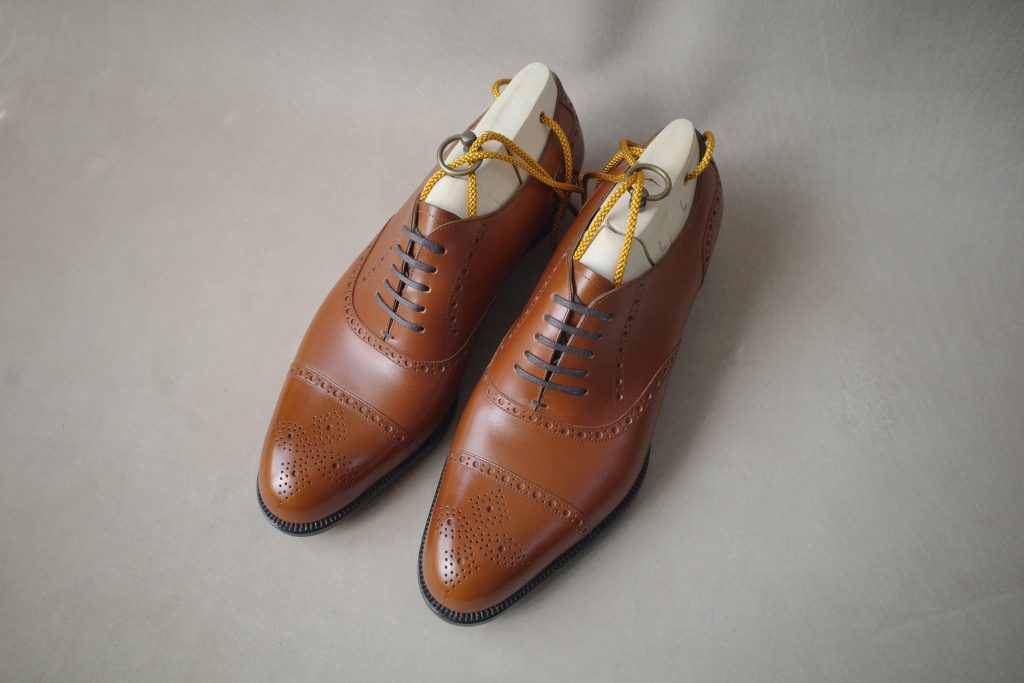 Semi-Brogue Oxford Shoes
